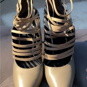 Kenneth Cole Tan Strappy Heels